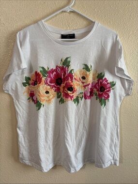 Lane Bryant White Tee with Pink & Yellow Floral Print Size 18/20